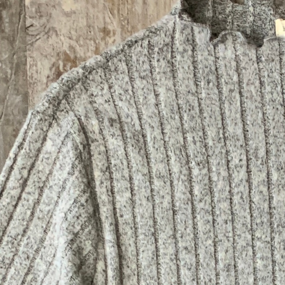 SOLD OUT - Picture 8 of 9